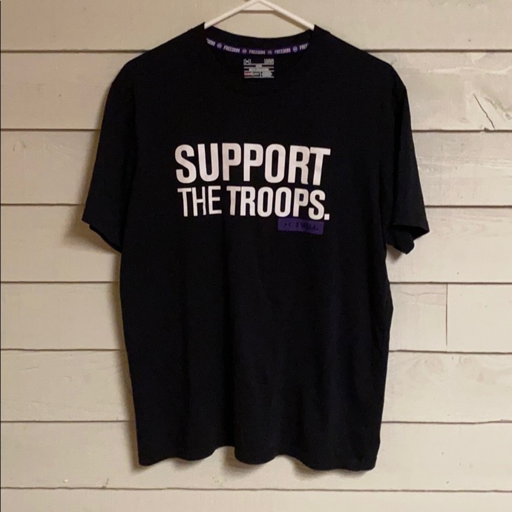 Men’s XL Under Armour T-shirt